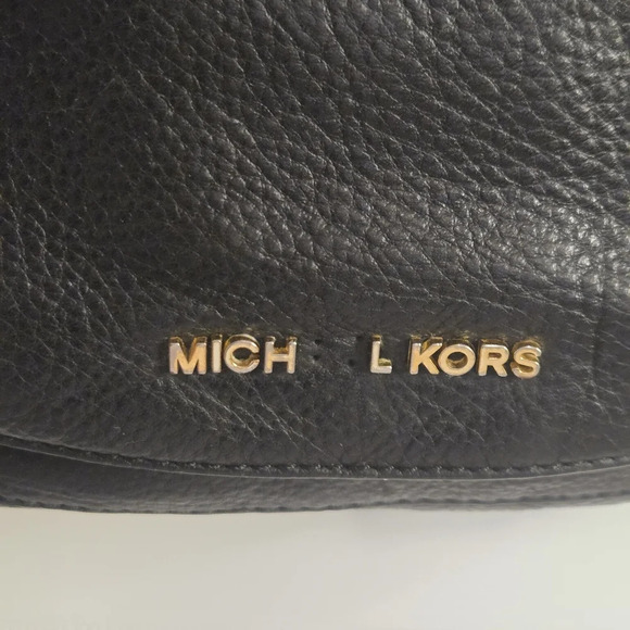 Michael Kors Purse crossbody - Picture 8 of 14